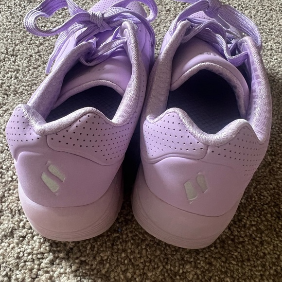 Skechers Light Purple Athletic Shoes - Picture 4 of 6